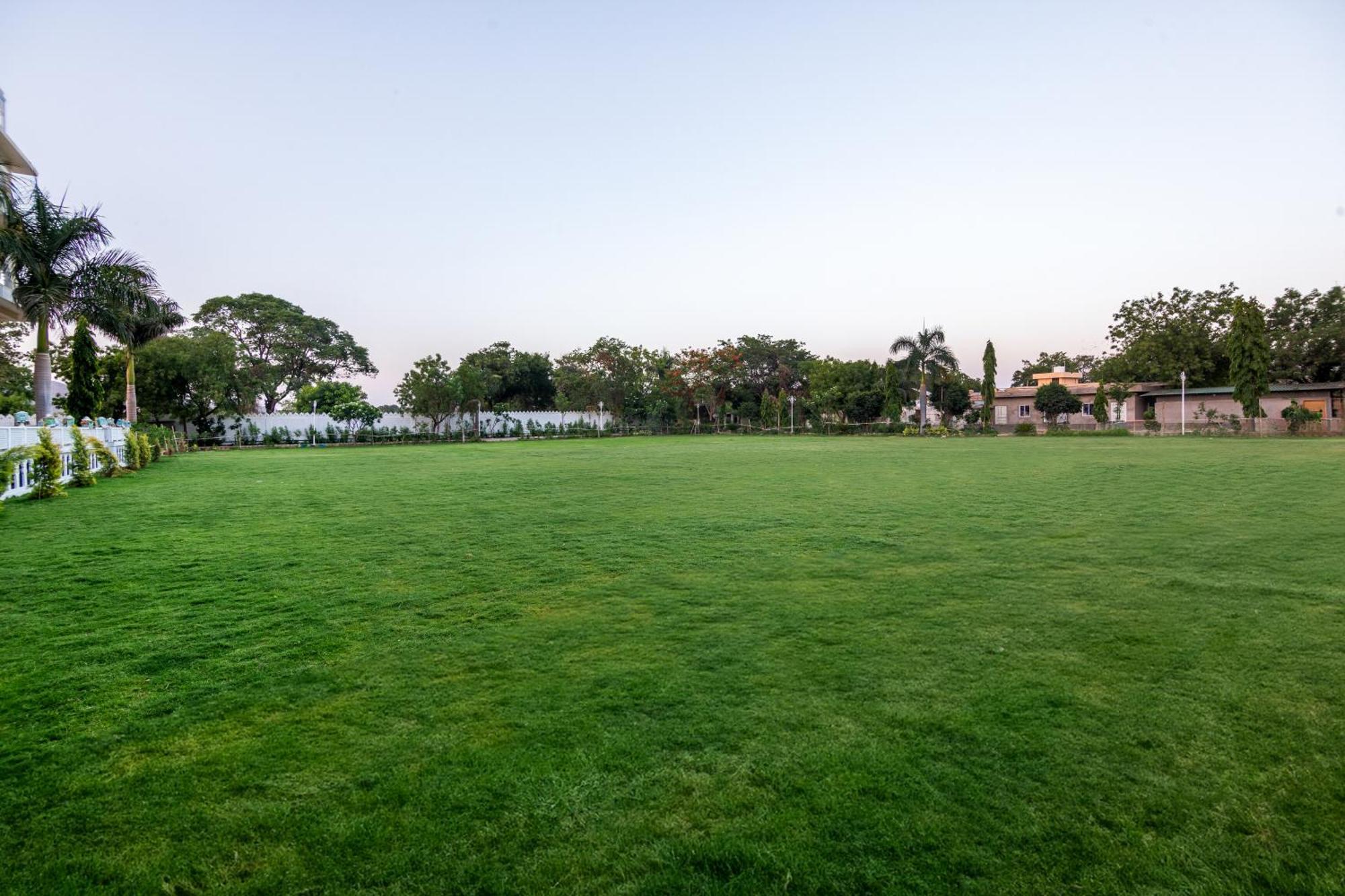 Sterling Aravalli Udaipur Eksteriør bilde