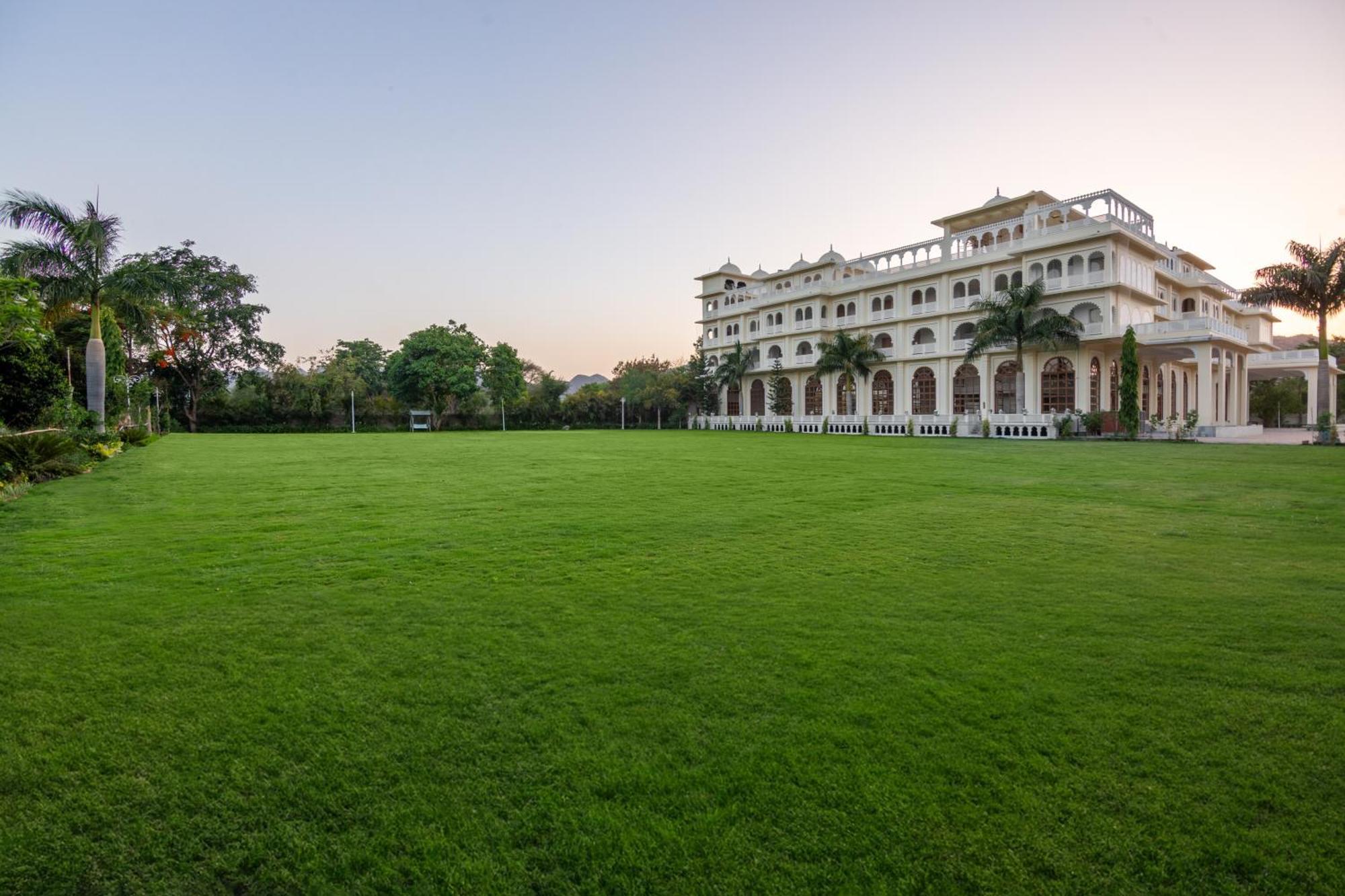 Sterling Aravalli Udaipur Eksteriør bilde